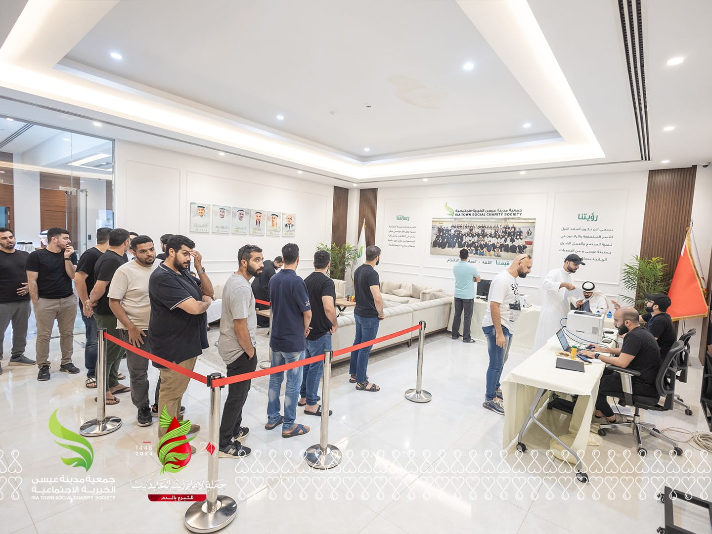 بعطاء بلغ 350 كيس دم من بذل المجتمع البحرينيو بمشاركة أكثر من 500 شخص بحملة الإمام زين العابدين (ع)